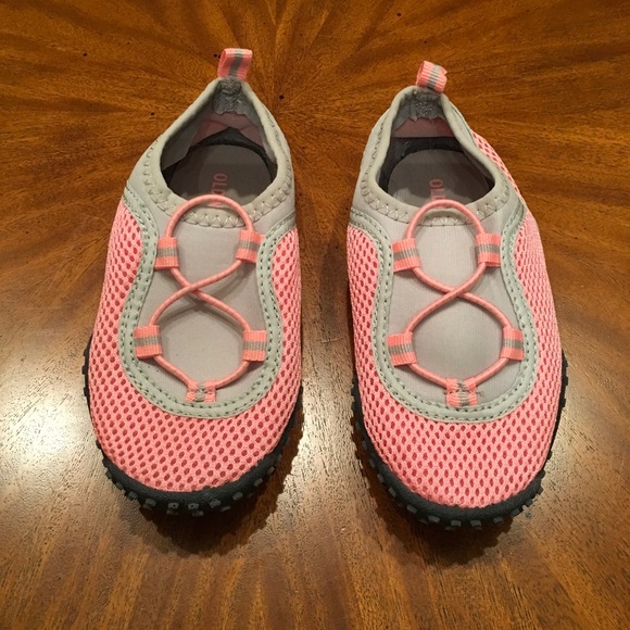old navy swim shoes